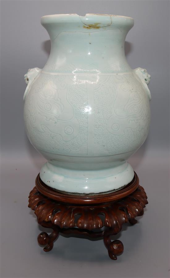Chinese Celadon vase (a.f.) and stand
